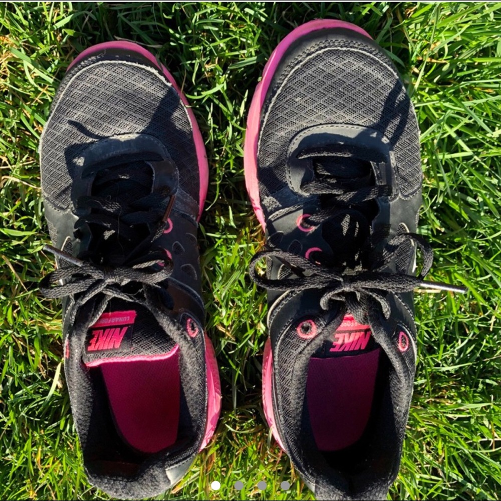 Pink and black cross-training sneakers!